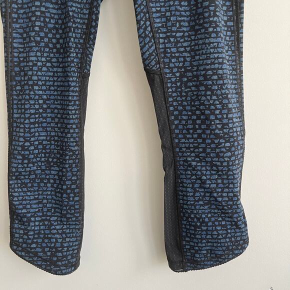 Lululemon Deep Breath Cropped Leggings Desert Teal 4 - Picture 2 of 9